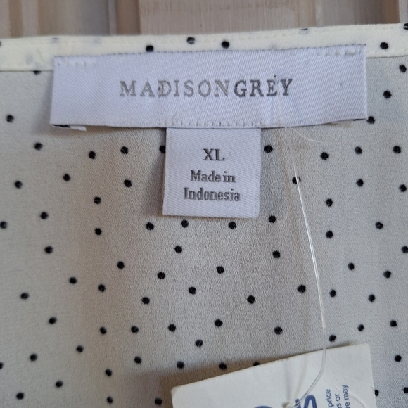 MadisonGrey Wrap Blouse Plus SzXL White Dotted Long Sleeve Peplum New W Tags - Picture 3 of 9